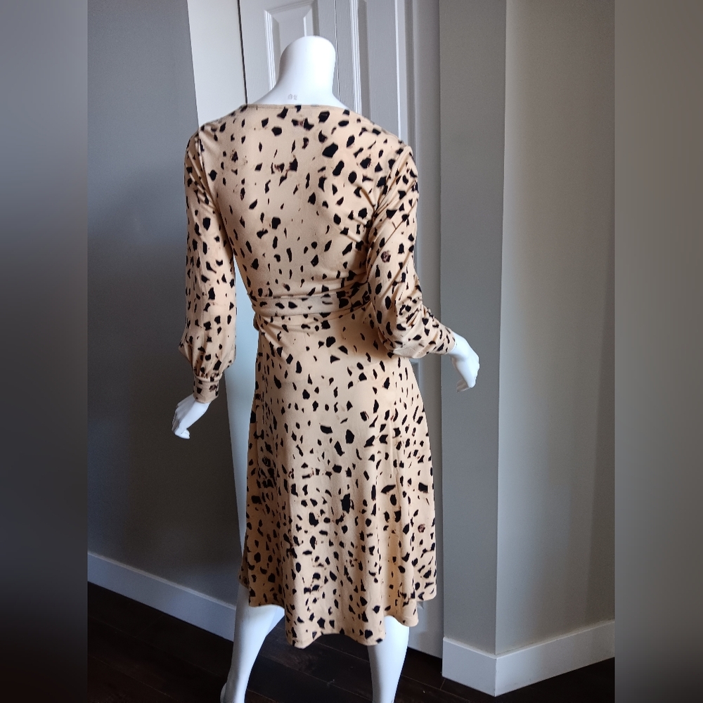 H&M Beige and Black Midi Dress - Picture 4 of 7